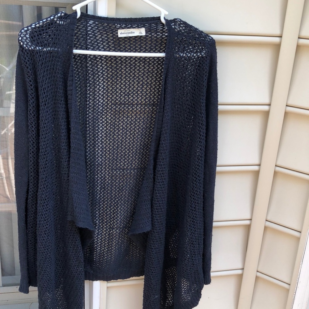 Knitted navy Abercrombie sweater!